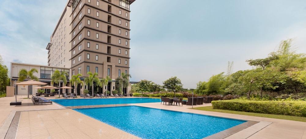 Hotel Seda Nuvali Santa Rosa  Esterno foto