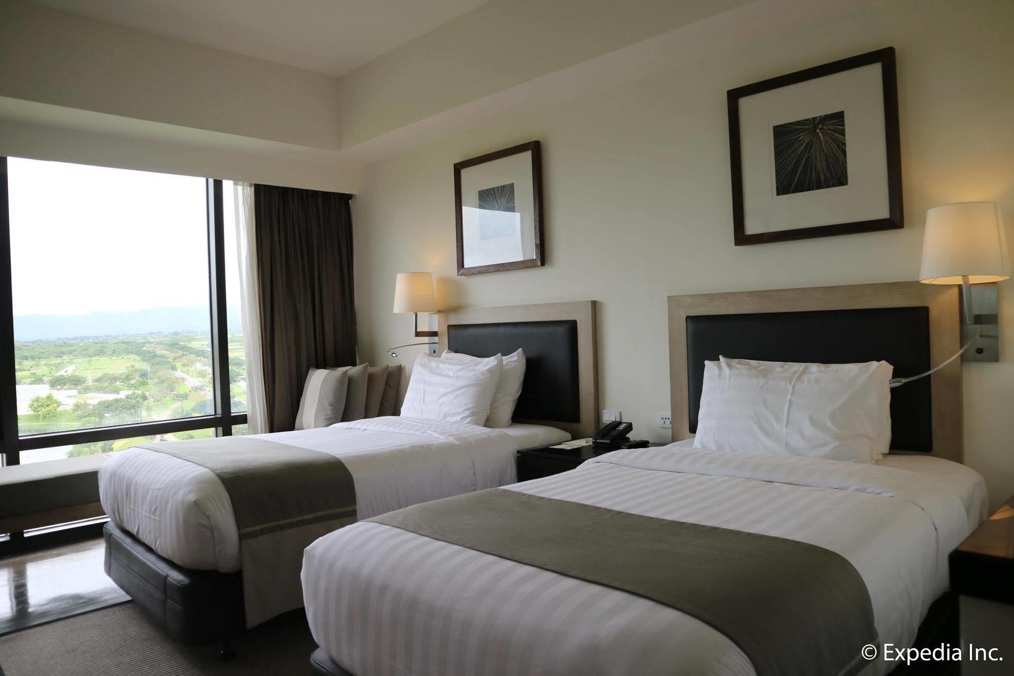 Hotel Seda Nuvali Santa Rosa  Esterno foto